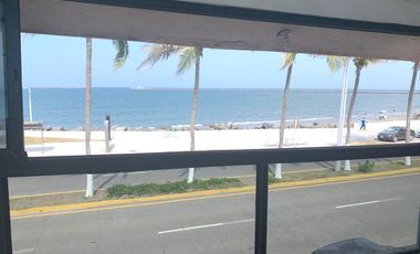 CASA EN RENTA IDEAL PARA OFICINAS, UBICADA EN BOULEVAR AVILA CAMACHO, VERACRUZ, VER