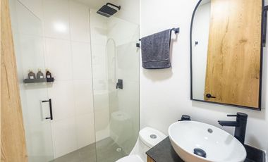 Venta apartamento amoblado frente a la represa con permiso/ Guatapé