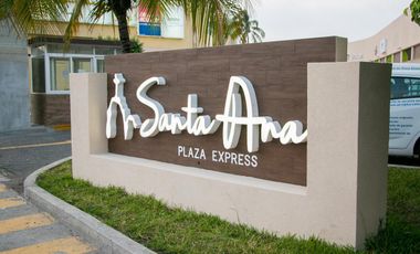 PLAZA SANTA ANA, Local comercial en RENTA de 80 m2