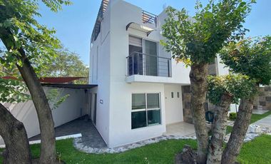 Renta de Casa en condominio - Emiliano Zapata