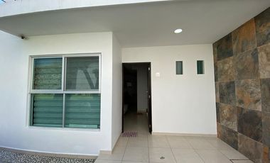 Renta de Casa en condominio - Emiliano Zapata