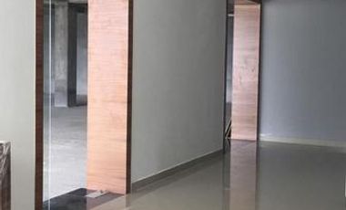 Costa de Oro Oficina Comercial EN RENTA de 300 m2 (MRO)