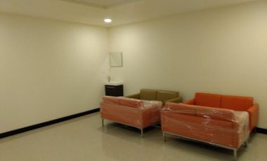 OFICINAS Y CONSULTORIOS EN RENTA EN PLAZA ANTIGUA (ZONA ESMERALDA)