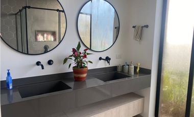 CASA EN ARRIENDO Y VENTA SECTOR EL ESCOBERO - ENVIGADO