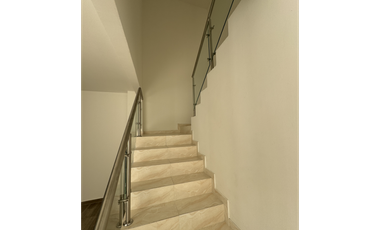 VENTA DE CASA PARA ESTRENAR EN EL B/ VILLANOVA DE MONTERIA