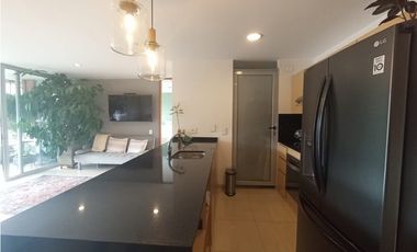 Apartamento en Arriendo Loma de Los Benedictinos Envigado