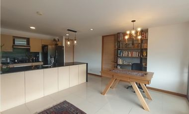 Apartamento en Arriendo Loma de Los Benedictinos Envigado