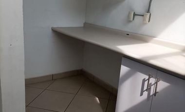 RENTA DE EDIFICIO EN AVENIDA LAS TOORES EN SAN MATEO ATENCO