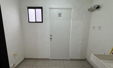 Casa en Renta - Zona Cumbres Altrysa