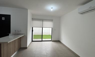 Casa en Renta - Zona Cumbres Altrysa