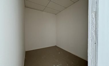 PLAZA SANTA ANA, Local comercial en RENTA de 160 m2