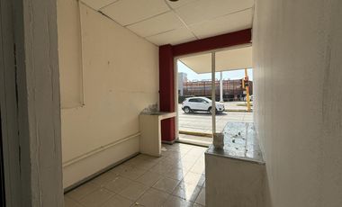 PLAZA SANTA ANA, Local comercial en RENTA de 160 m2
