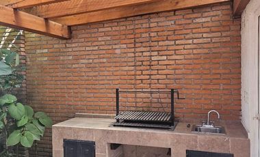 RENTA DE CASA EN RESIDENCIAL ALBORADA EN METEPEC