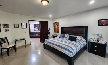 Casa Venta en Club de Golf Erandeni colinda campo de golf