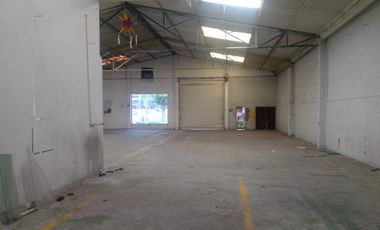 Local en Residencial Boulevares
