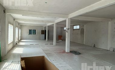 SE VENDE BODEGA GRANDE CON CASA EN CHAMPOTON, CAMPECHE.