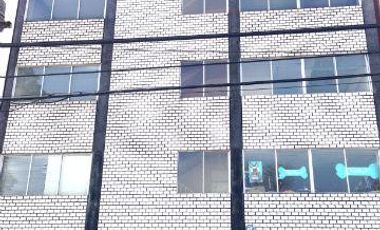 Se vende súper bodega-oficina en Tacubaya, uso de suelo amplio