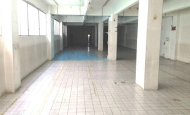 Se vende súper bodega-oficina en Tacubaya, uso de suelo amplio
