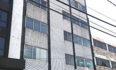 Se vende súper bodega-oficina en Tacubaya, uso de suelo amplio
