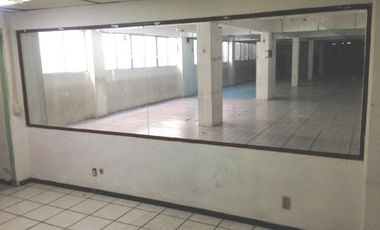 Se vende súper bodega-oficina en Tacubaya, uso de suelo amplio