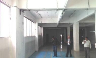 Se vende súper bodega-oficina en Tacubaya, uso de suelo amplio