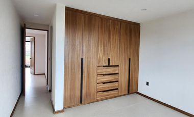 Casa en Venta  Altozano Fraccionamiento privado, Recamara en PB