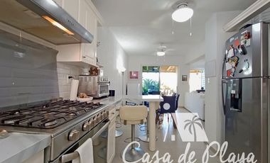 Villa en venta con Club de Playa Acapulco Diamante