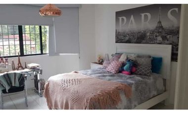 VENTA  CASA CON PISCINA EN LA ALAMEDA