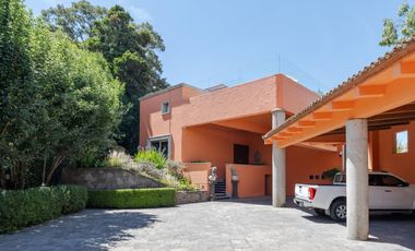 Espectacular casa sobre el Campo de Golf de Los Encinos