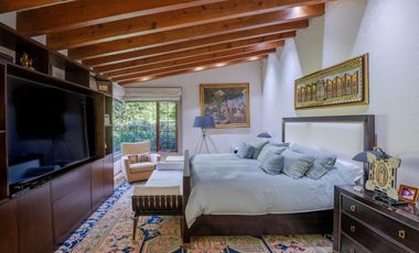 Espectacular casa sobre el Campo de Golf de Los Encinos