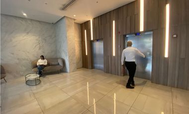 SEA CONFIABLE VENDE APARTAMENTO PH ALTAMIRA 3 RECAMAS