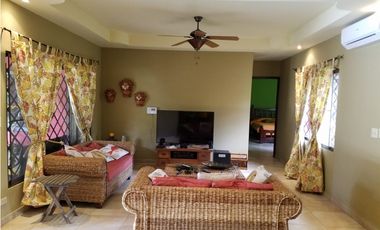 VENTA CASA AMOBLADO CORONADO