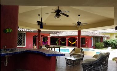 VENTA CASA AMOBLADO CORONADO