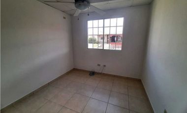 ALQUILO CASA EN LA CHORRERA ARBOLEDA LOS ALMENDROS 3R