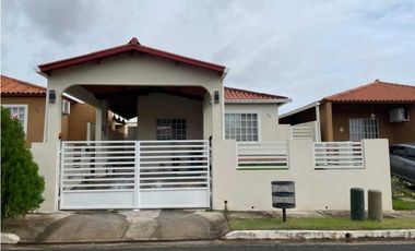 ALQUILO CASA EN LA CHORRERA ARBOLEDA LOS ALMENDROS 3R