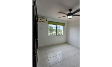 SE VENDE CASA EN BRISAS DEL GOLF - URB. LA MONTAÑESA