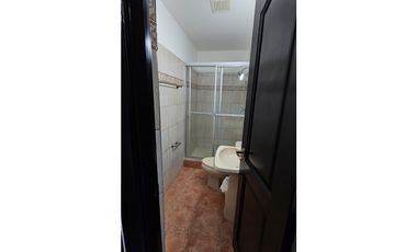 SE VENDE CASA EN BRISAS DEL GOLF - URB. LA MONTAÑESA