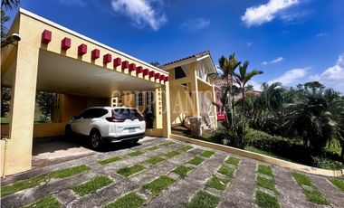 Hermosa Casa en Venta en Capira – Vista Panorámica al Cerro Trinidad