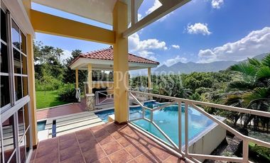 Hermosa Casa en Venta en Capira – Vista Panorámica al Cerro Trinidad