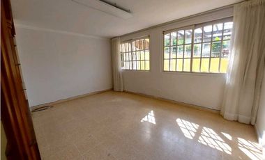 VENTA DE CASA EN BETANIA  EN CLUB X 300 MTS2 4 REC 