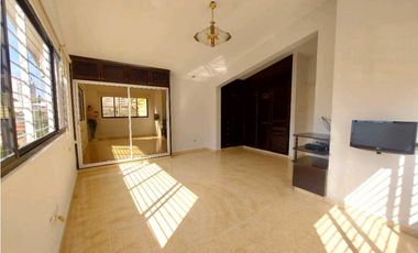 VENTA DE CASA EN BETANIA  EN CLUB X 300 MTS2 4 REC 