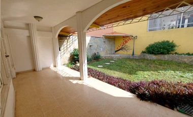 VENTA DE CASA EN BETANIA  EN CLUB X 300 MTS2 4 REC 