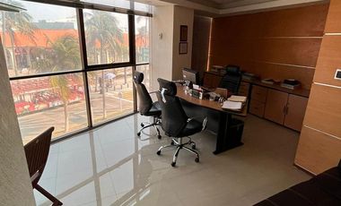 Oficina en  Venta totalmente equipada frente al Acuario de Veracruz
