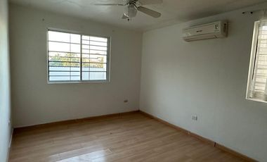 Hermosa Casa en Cerradas de Anáhuac, Escobedo N. L.