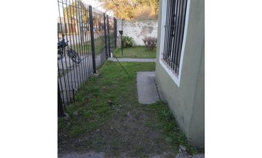 CASA EN VENTA BERISSO 124 e 14 y 15
