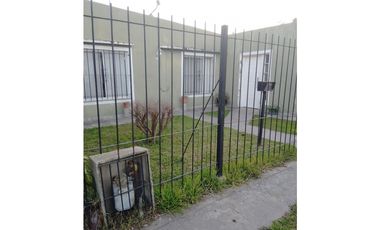 CASA EN VENTA BERISSO 124 e 14 y 15
