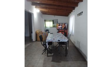 CASA EN VENTA BERISSO 124 e 14 y 15