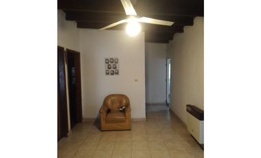 CASA EN VENTA BERISSO 124 e 14 y 15
