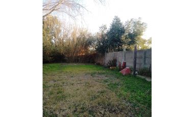 CASA EN VENTA BERISSO 124 e 14 y 15