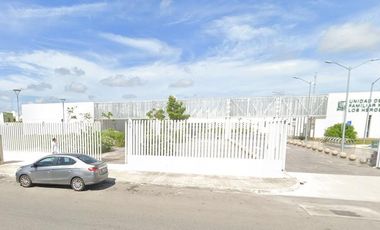 Casa en venta a 2 min de parque Los Héroes y clínica 61 IMSS